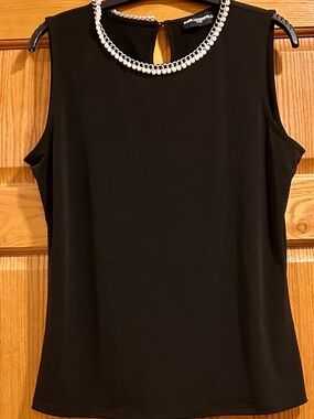 NWOT Karl Lagerfeld Black Sleeveless Top with Faux-Pearl Collar Size Large